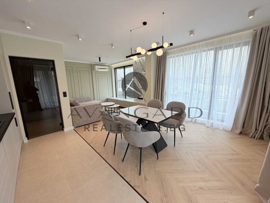 Продава се Двустаен апартамент в Пловдив, Христо Смирненски - 127 кв.м за 2276 €/кв.м - Снимка #1