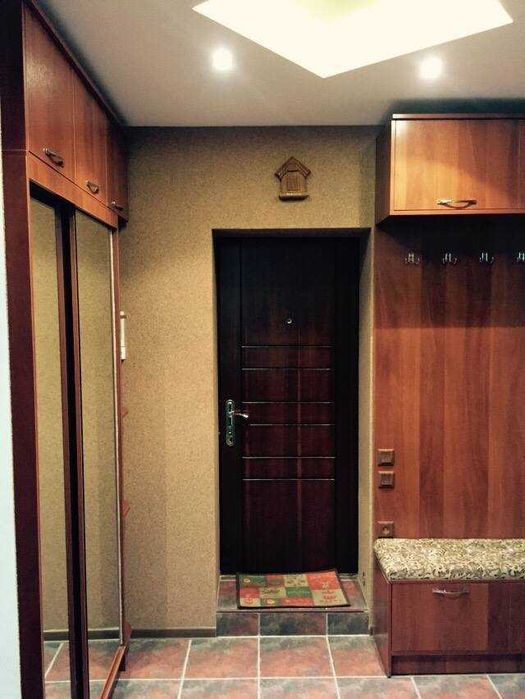 Уютная 2-комн. квартира в кирпичном доме у парковой зоны — Эльбек