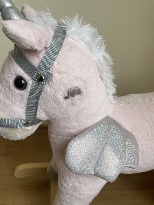 Люлеещо се конче KikkaBoo