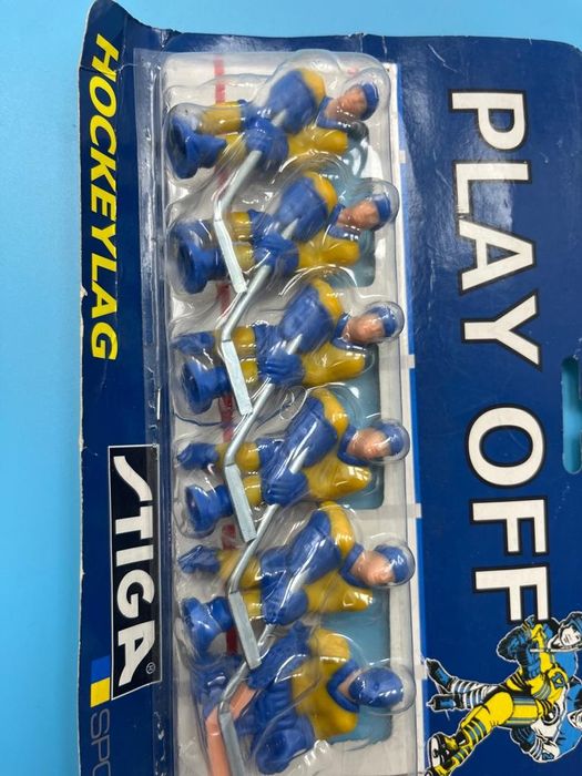 Команда игроков для настольного коккея