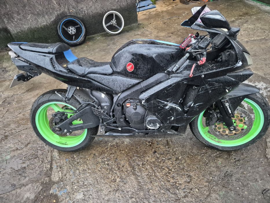 Piese honda 600rr 2004