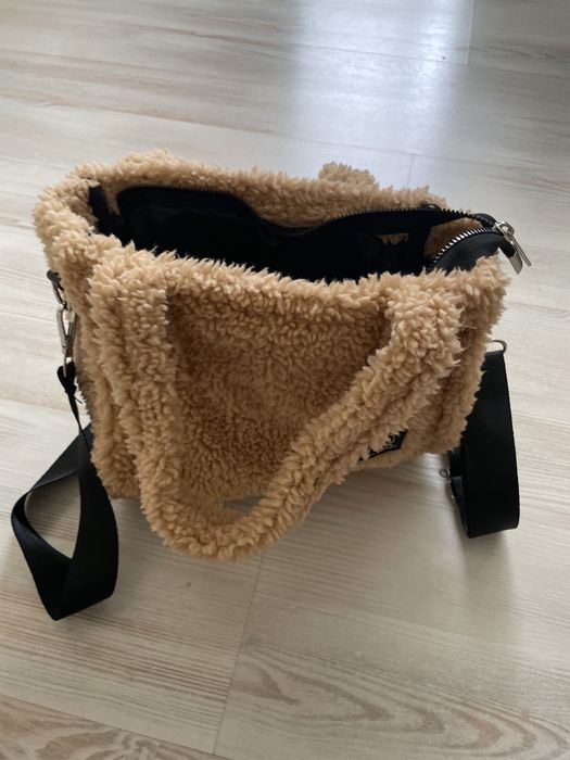 Мягкая сумка со съемным ремешком