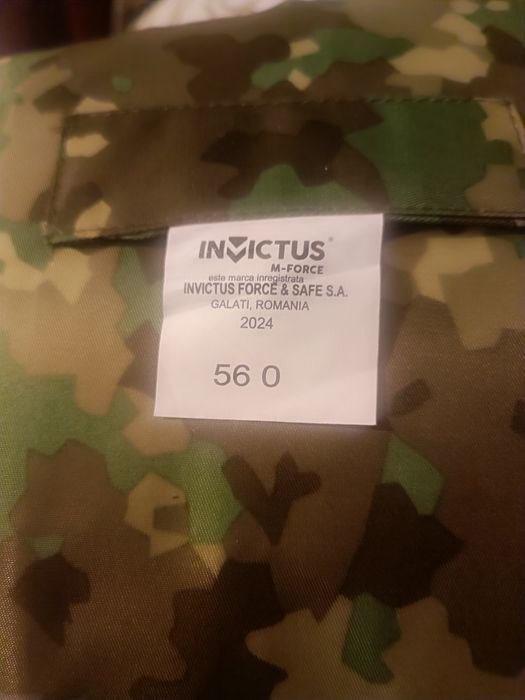 Costum intemperii nou fără etichetă