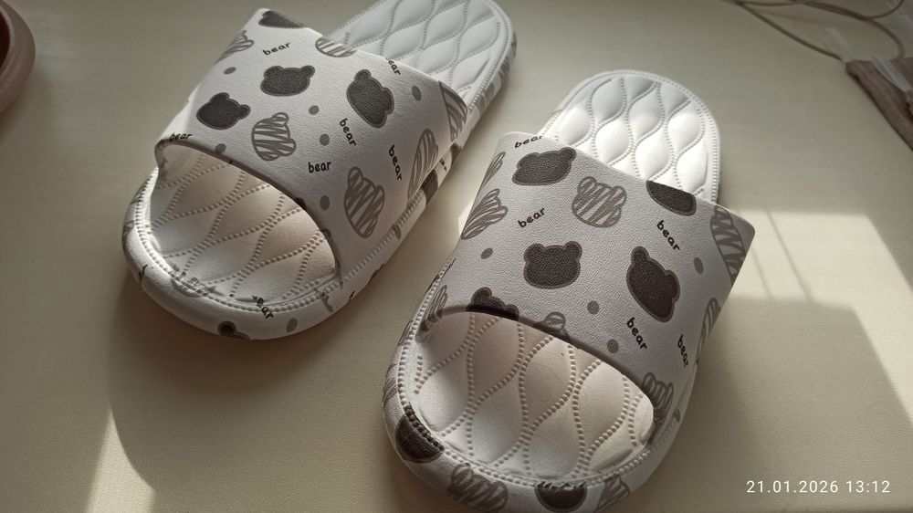 Шлепки для бассейна