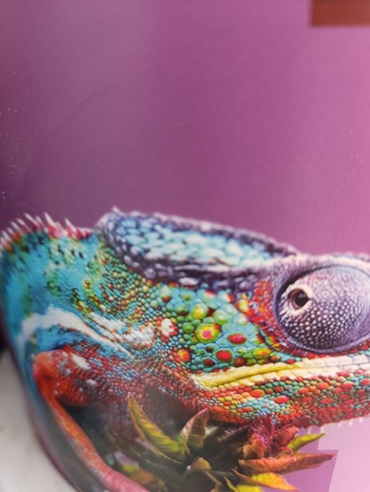 Uy sotiladi 3 hona 1 etaj 4 etaj dom