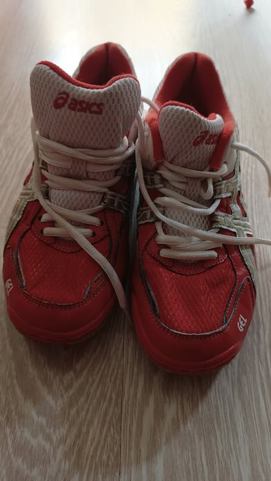 Маратонки 40номер Асикс!