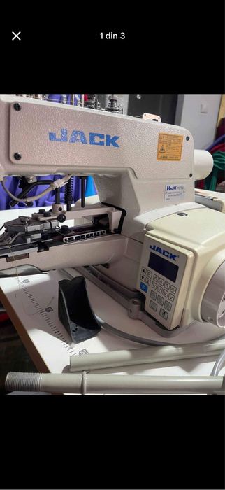 Masina industriala Jack de cusut nasturi