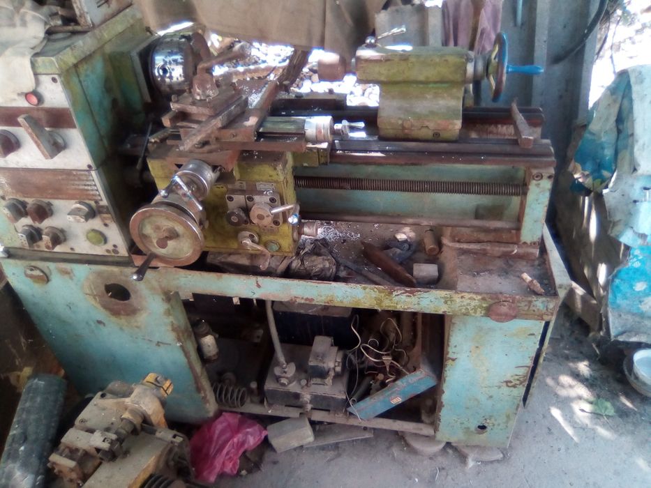 Станок токарный.16.б
