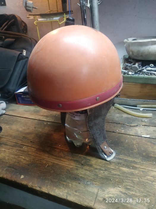 Мото шлем РЕТРО.