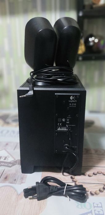 Продам  настольные  колонки