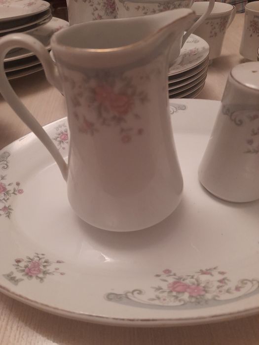 Посуда за 15 тыс.(сервиз)