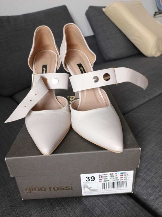 Кожени обувки Gino Rossi