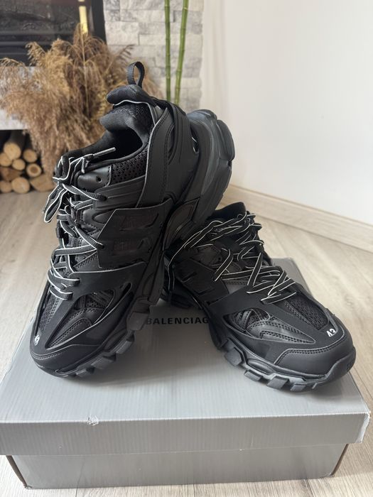Balenciaga Track Triple Black