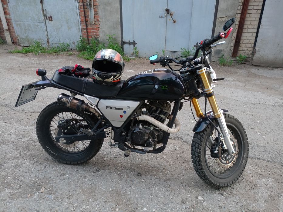 Продам Racer Triumph