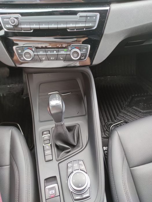 Bmw X1 Hibrid 4x4 LED 220 cai,volan M