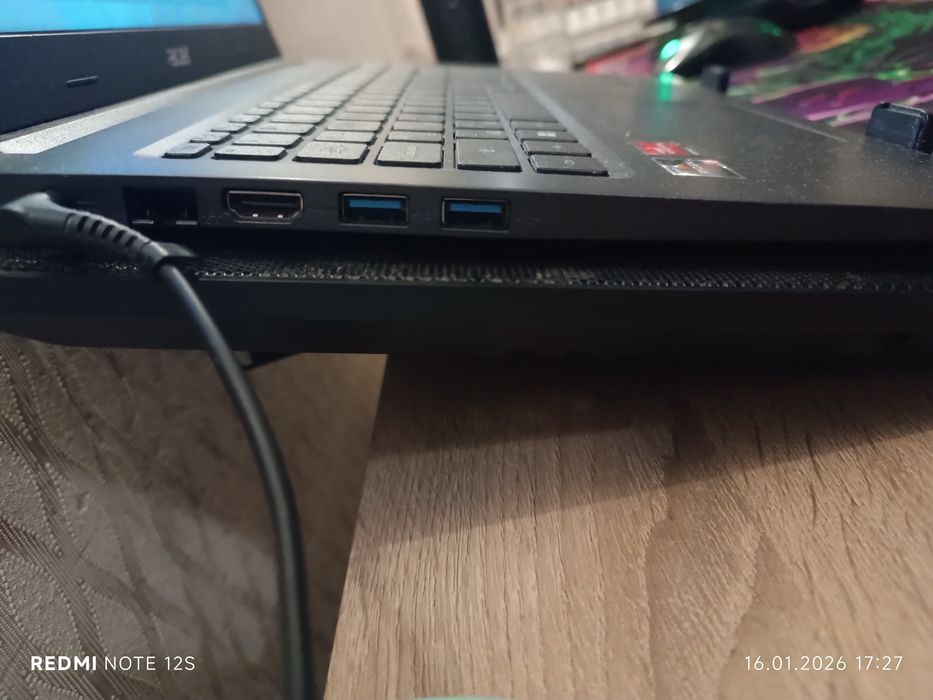 Acer Aspire 3 Спешно!