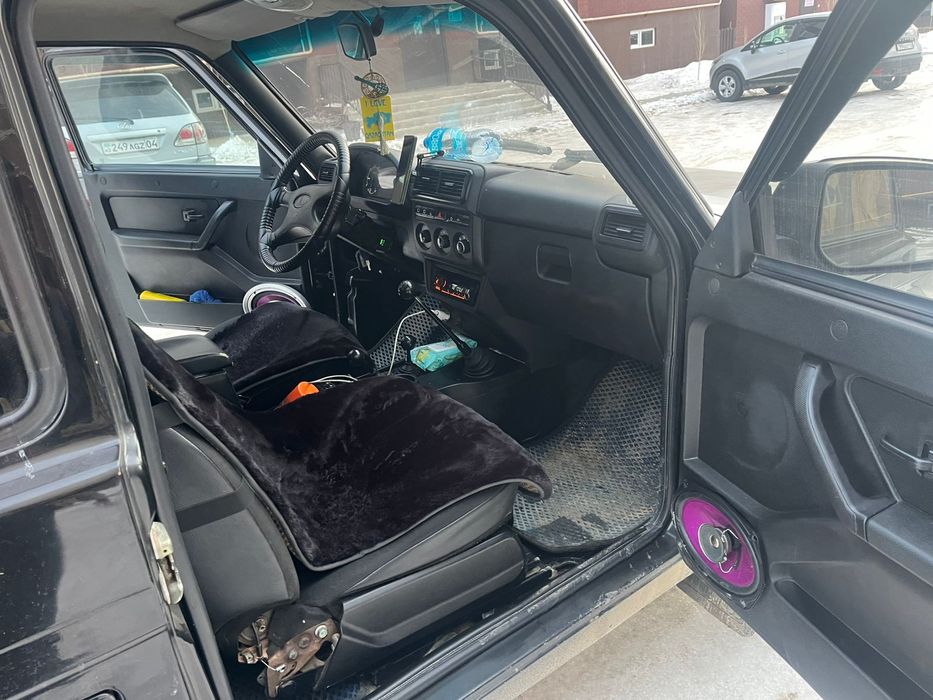 Продам машину нива