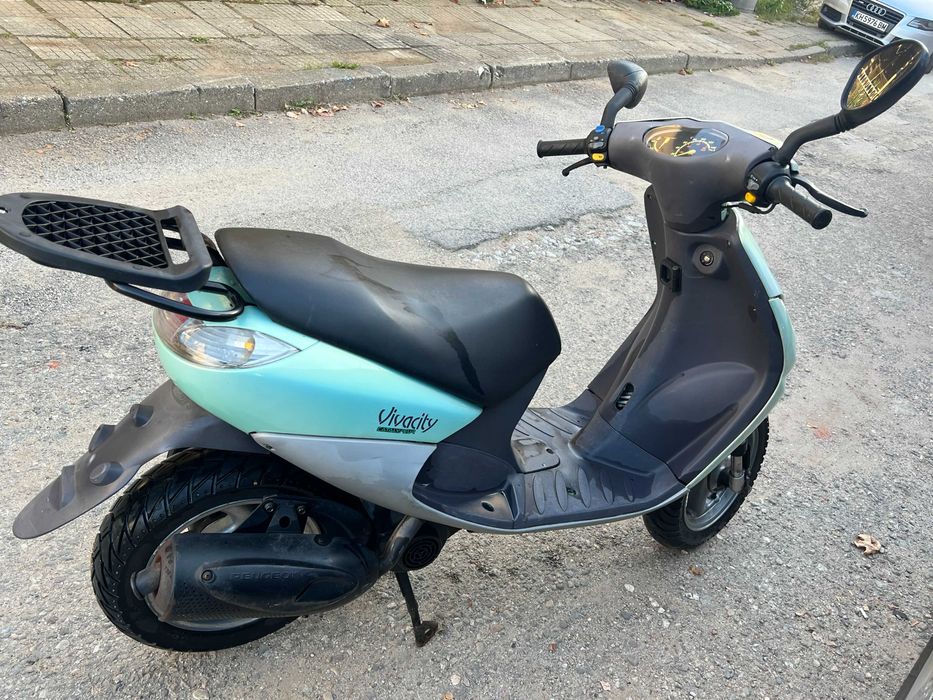 Продавам скутер Peugeot Vivacity 50 на части