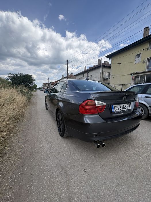 BMW e90 325xi 218hp