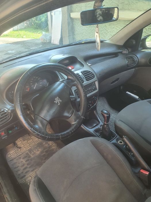 Vând Peugeot 206, benzina, gpl, an fabricație 2006