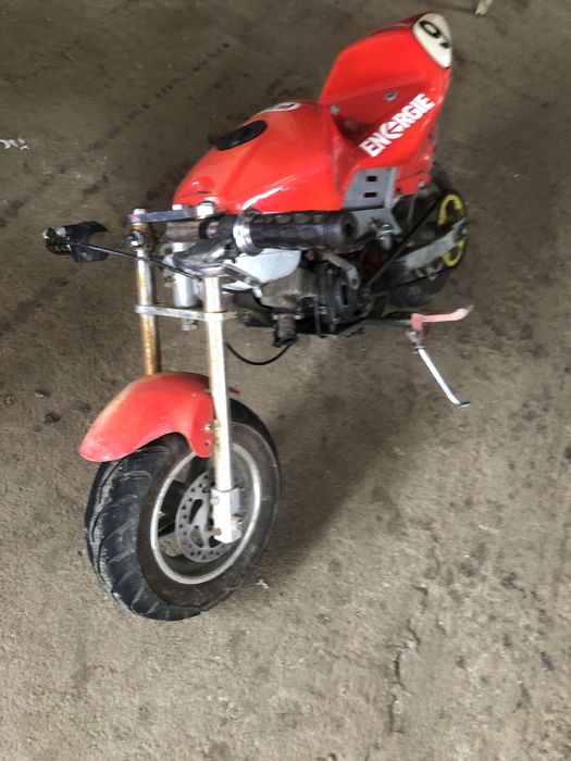 Poket bike perfect functional cu mici modificari