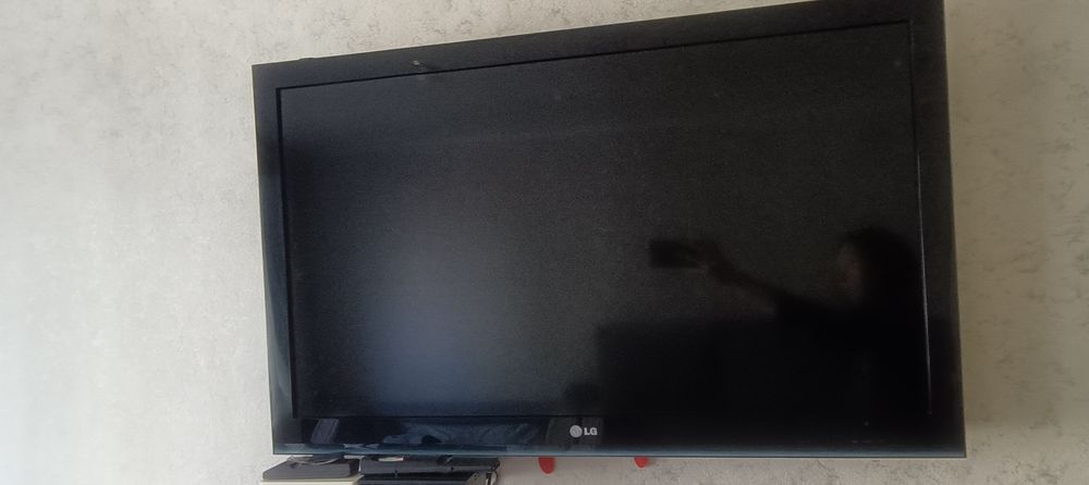 LG телевизор сатамын. Жақсы ұқыпты ұсталған.
