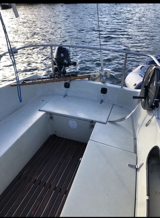 Ветроходна лодка Maxi 77