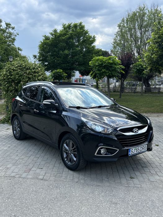 Hyundai ix35 4x4 2011 184cp Exclusive Panoramic/Automat/Navigație/Carte service