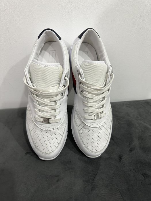 Sneakers Tommy piele