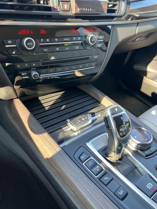 BMW X5 BMW X5 X-drive