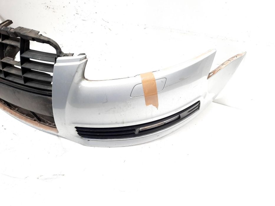 Bara fata cu grila si proiectoare, cod 4F0807437AG, Audi A6 Avant (4F5, C6)