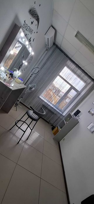 Сдам в аренду место в кабинете