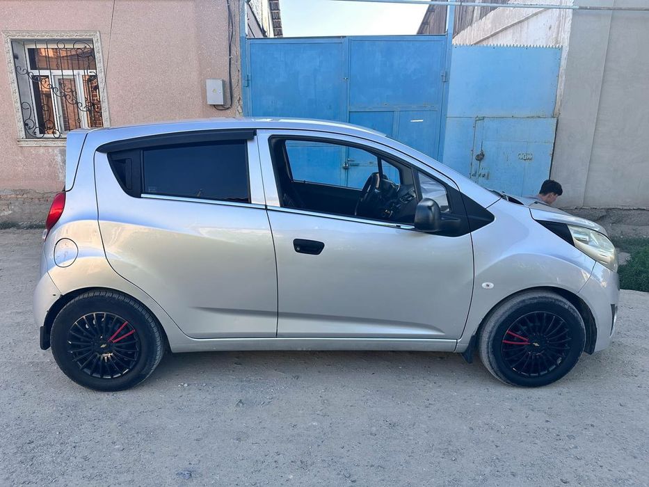 Spark satiladi 2014 jil  1 pazitsya