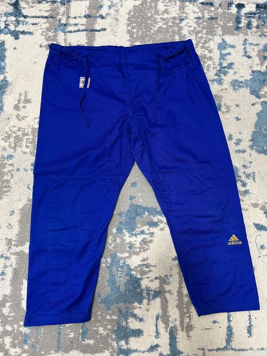 Продаёются дзюдо кимоно Adidas