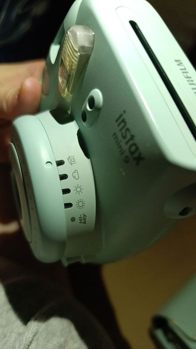 продаётся instax mini 9