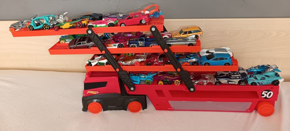 Автовози, автобус, пожарна, неразличими от нови!