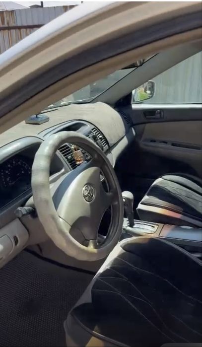 Toyota camry,срочно продам