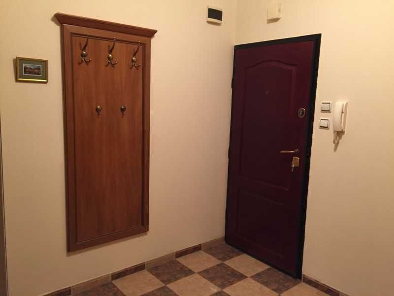 Дава се под наем Едностаен апартамент в София, Център - 50 кв.м за 677.79 € - Снимка #3