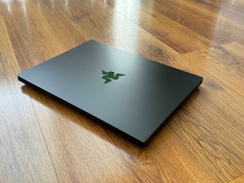 14' 2.5K 165Hz Ryzen 9 5900HX Razer Blade Advanced 16GB DDR4/512GB NVMe/Nvidia RTX 3080 8GB/Бат. 6ч.