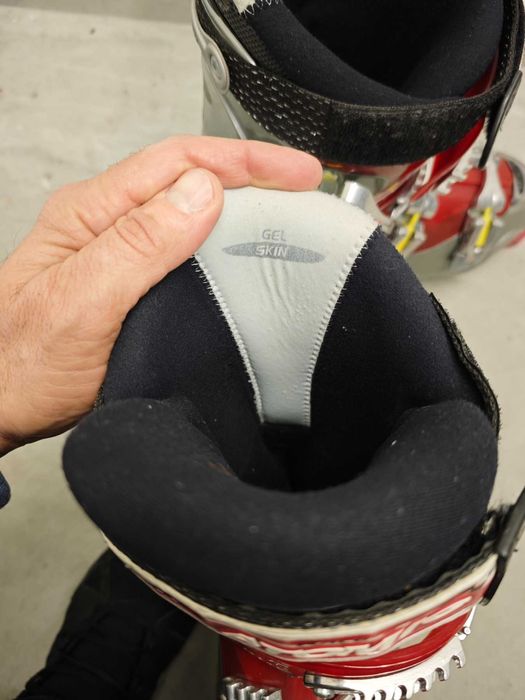 Ски обувки ATOMIC,много запазени