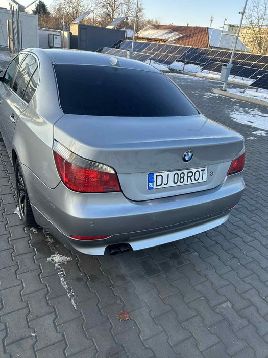 Bmw e60 525D 
Cutie automata 
Coloana de directie electrica 
Pilot aut