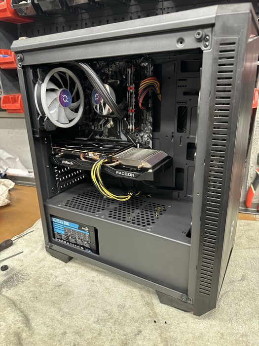 Vand Pc gaming Ryzen 5 3600 + Rx 6600 8gb