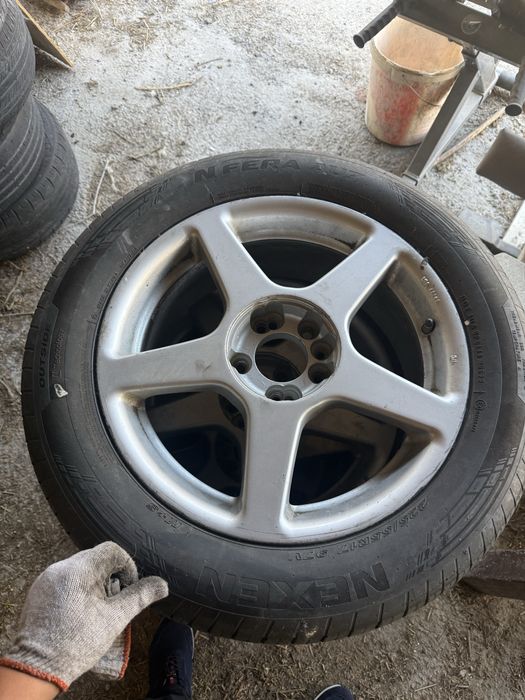 Таёта диски r17 225/55/17