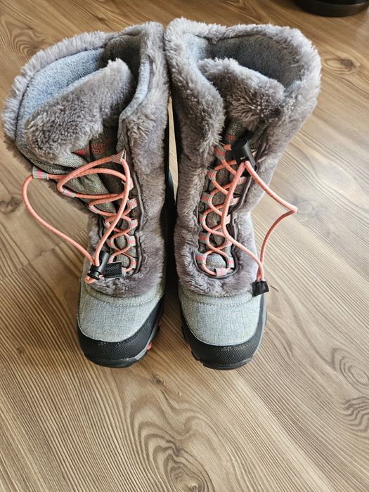 Детски апрески- размер 35.