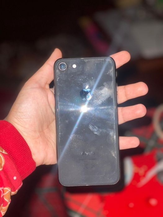 Iphone 8,     64gb