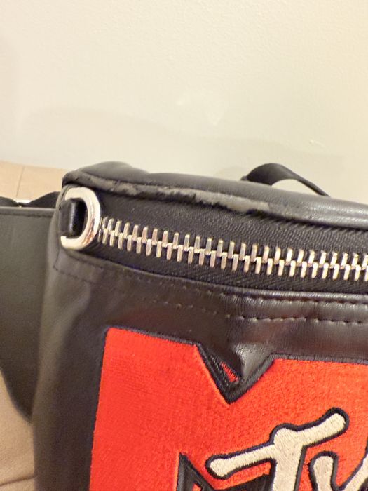 Borseta Moschino H&M