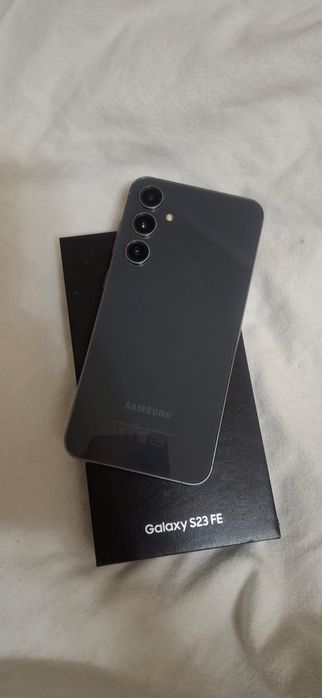 Продам Samsung s23 FE