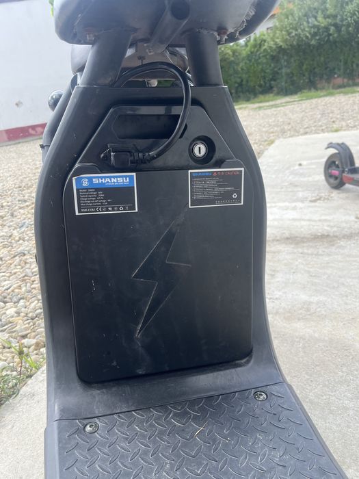 Se vinde Scuter electric,prinde 45 km/h,stare buna