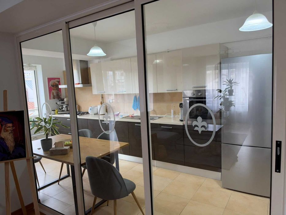 Inchiriez apartament 3 camere Incity Vitan