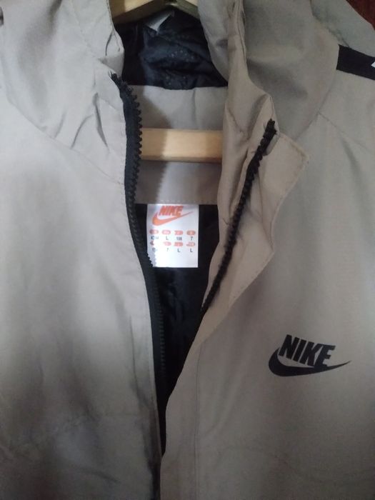 Продам новую мужскую куртку